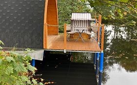 19 Premium Camping Pod 